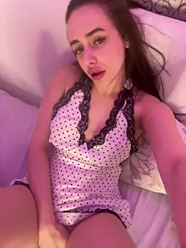 Snapshot of Lisaaan chatting on 4, 10, 2025 Lisaaan online show from 4, 10, 2025