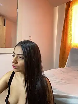 SusanRodriguez  online show from 7, 11, 2025