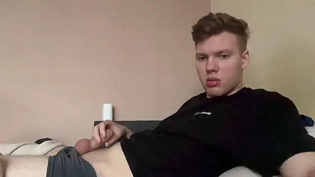 Snapshot of sexybooii6968 chatting on 15, 2, 2026 sexybooii6968 online show from 15, 2, 2026