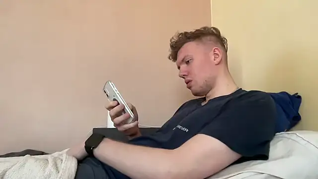 Snapshot of sexybooii6968 chatting on 1, 3, 2026 sexybooii6968 online show from 1, 3, 2026