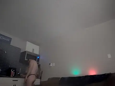 Snapshot of EZYves chatting on 6, 12, 2024 EZYves online show from 6, 12, 2024