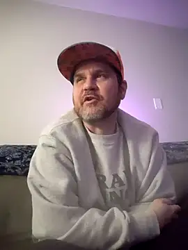 Snapshot of EZYves chatting on 7, 12, 2024 EZYves online show from 7, 12, 2024