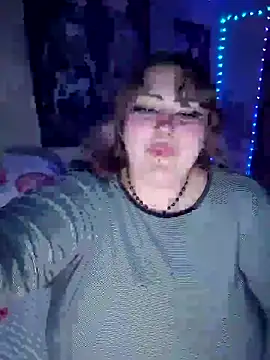 Snapshot of Cutegothcrybabyx chatting on 3, 10, 2025 Cutegothcrybabyx online show from 3, 10, 2025