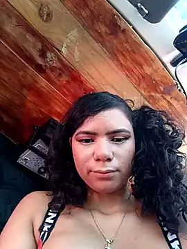 Snapshot of Simone_Miller chatting on 14, 1, 2025 Simone Miller online show from 14, 1, 2025