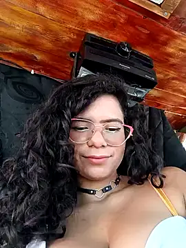 Snapshot of Simone_Miller chatting on 16, 1, 2025 Simone Miller online show from 16, 1, 2025