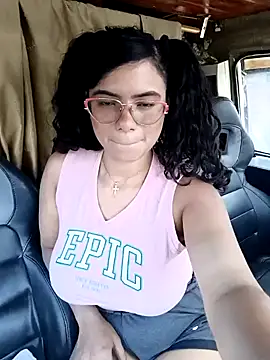 Snapshot of Simone_Miller chatting on 28, 1, 2025 Simone Miller online show from 28, 1, 2025