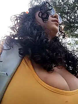 Snapshot of Simone_Miller chatting on 26, 2, 2025 Simone Miller online show from 26, 2, 2025