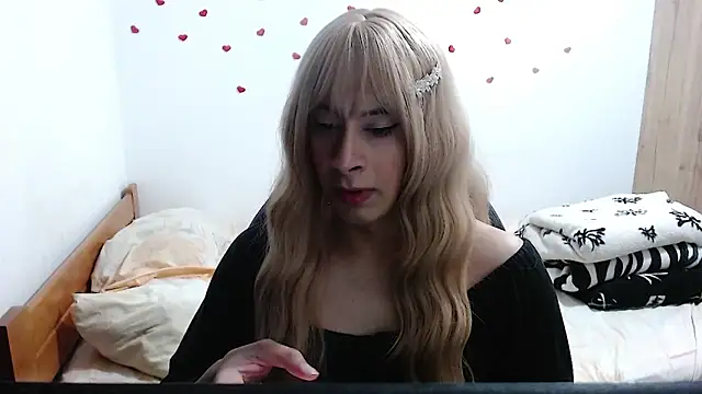 Snapshot of OriannaDomenechi chatting on 4, 1, 2025 OriannaDomenechi online show from 4, 1, 2025