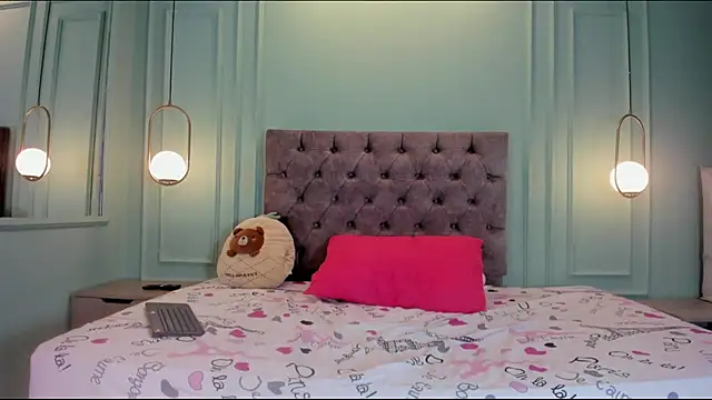 kathe hot online show from 17, 12, 2024