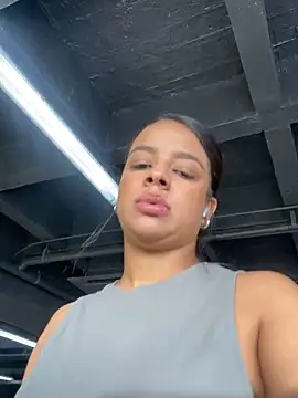 trianawhite online show from 21, 2, 2025