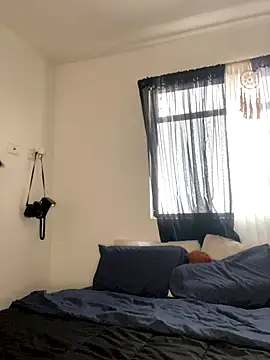 trianawhite online show from 13, 9, 2025