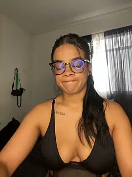 trianawhite online show from 7, 4, 2026