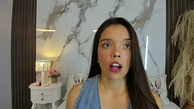 hannahill69 online show from 17, 7, 2026