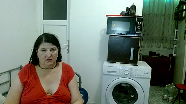 Snapshot of RidemerafSuzana chatting on 4, 12, 2024 RidemerafSuzana online show from 4, 12, 2024