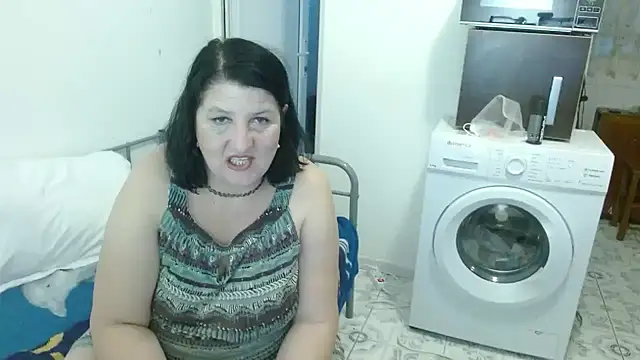 Snapshot of RidemerafSuzana chatting on 31, 1, 2025 RidemerafSuzana online show from 31, 1, 2025