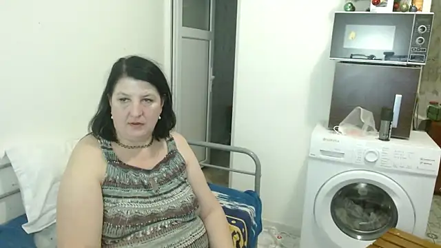 Snapshot of RidemerafSuzana chatting on 31, 1, 2025 RidemerafSuzana online show from 31, 1, 2025