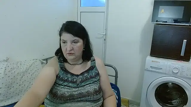 Snapshot of RidemerafSuzana chatting on 14, 3, 2025 RidemerafSuzana online show from 14, 3, 2025