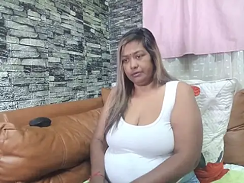 Mammabear 4u online show from 28, 7, 2026