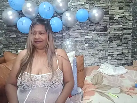 Mammabear 4u online show from 3, 8, 2026