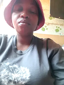 Snapshot of winterqueenx chatting on 9, 3, 2026 winterqueenx online show from 9, 3, 2026