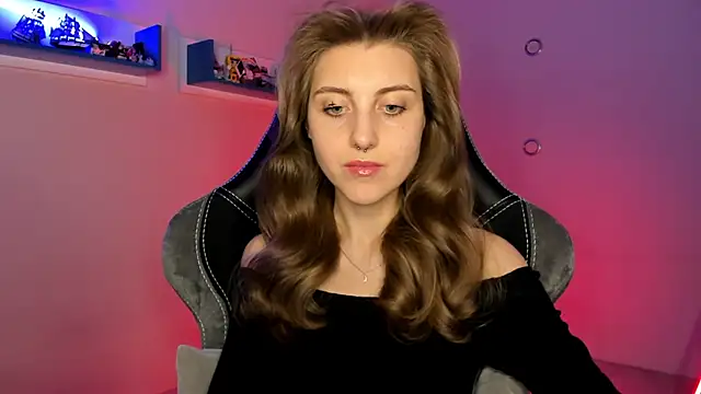 Snapshot of CassiaBlade1 chatting on 2, 3, 2025 CassiaBlade1 online show from 2, 3, 2025