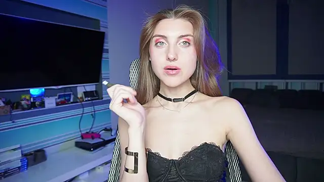 Snapshot of CassiaBlade1 chatting on 26, 9, 2025 CassiaBlade1 online show from 26, 9, 2025