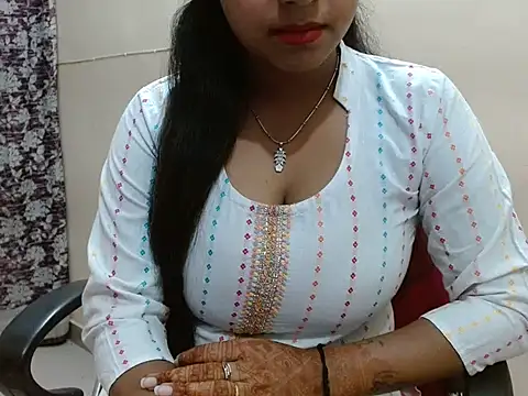 LovingPihu online show from 14, 4, 2026