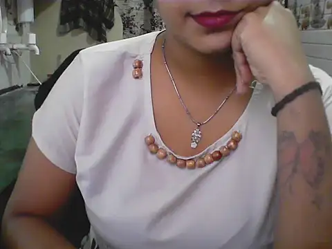 Snapshot of LovingPihu chatting on 6, 6, 2026 LovingPihu online show from 6, 6, 2026