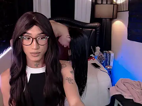 Snapshot of VerSexTs chatting on 12, 10, 2025 VerSexTs online show from 12, 10, 2025