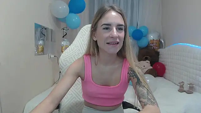 Snapshot of DeboraHorny chatting on 5, 10, 2025 DeboraHorny online show from 5, 10, 2025