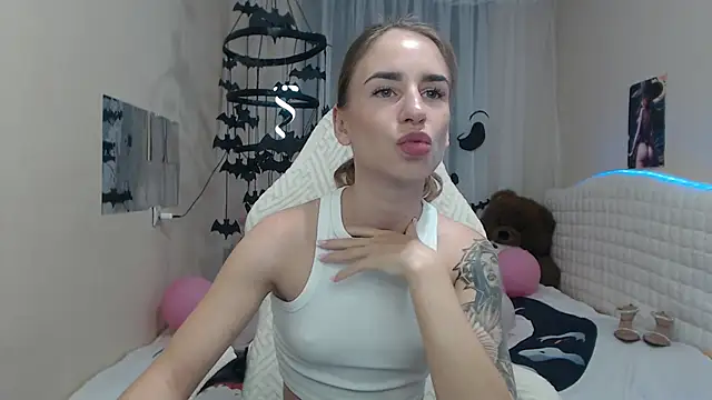 Snapshot of DeboraHorny chatting on 11, 10, 2025 DeboraHorny online show from 11, 10, 2025