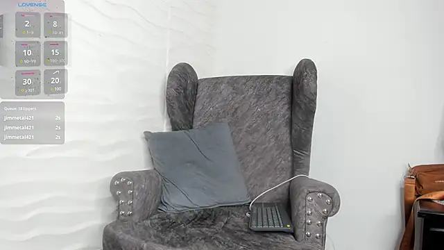 Keyla Milf online show from 18, 3, 2025