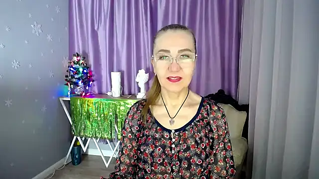 Snapshot of queen_a_n_i chatting on 13, 1, 2025 queen a n i online show from 13, 1, 2025