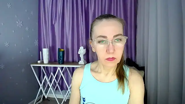 Snapshot of queen_a_n_i chatting on 26, 2, 2025 queen a n i online show from 26, 2, 2025