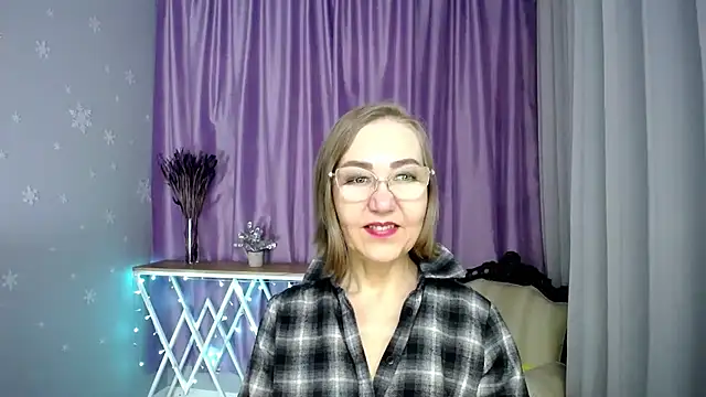 queen a n i online show from 11, 4, 2026