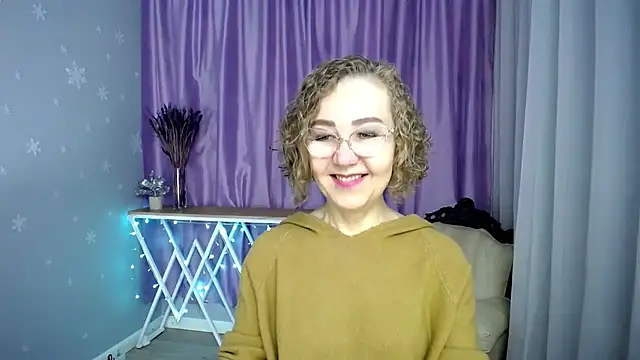Snapshot of queen_a_n_i chatting on 10, 6, 2026 queen a n i online show from 10, 6, 2026