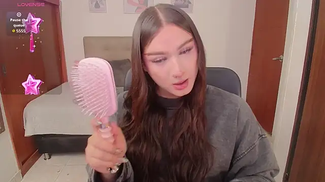 Miley Baker online show from 13, 10, 2025