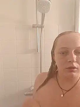 Snapshot of HotAriel chatting on 1, 7, 2026 HotAriel online show from 1, 7, 2026