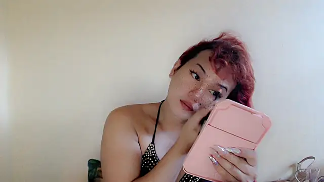 Snapshot of beatrice_21 chatting on 5, 7, 2026 beatrice 21 online show from 5, 7, 2026