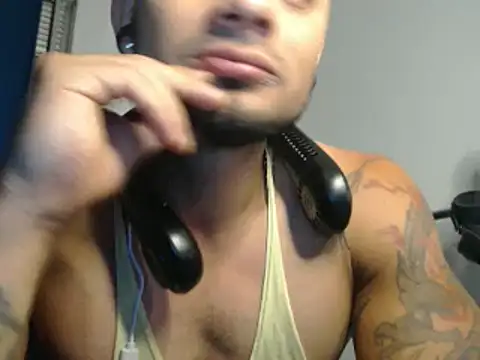 JacobJamess online show from 4, 2, 2025