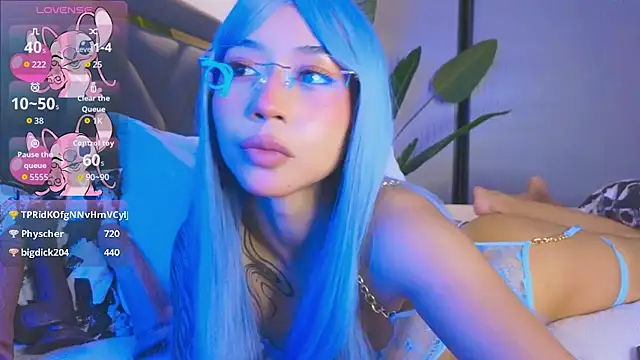 Mia Tin online show from 30, 11, 2025