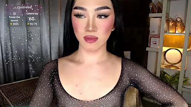 Snapshot of Local_Hoelyx chatting on 4, 12, 2024 Local Hoelyx online show from 4, 12, 2024