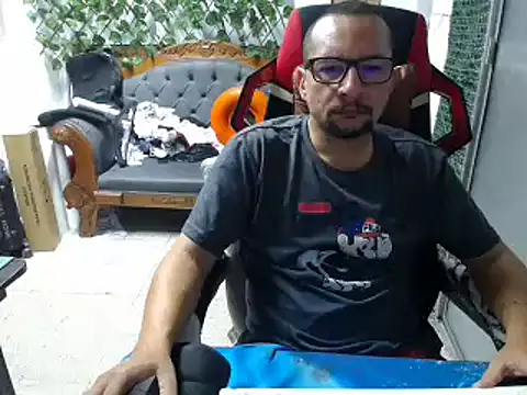 Snapshot of alexam_gal@xh chatting on 7, 1, 2025 alexam galxh online show from 7, 1, 2025