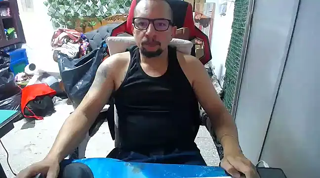 Snapshot of alexam_gal@xh chatting on 1, 2, 2025 alexam galxh online show from 1, 2, 2025