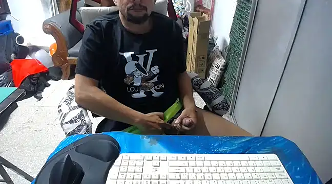 Snapshot of alexam_gal@xh chatting on 5, 2, 2025 alexam galxh online show from 5, 2, 2025