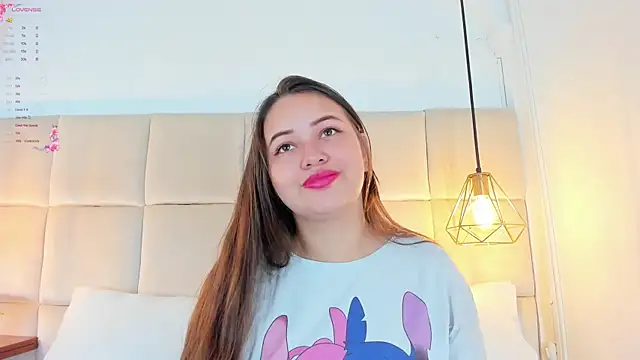 Snapshot of AnaisClark chatting on 23, 12, 2024 AnaisClark online show from 23, 12, 2024