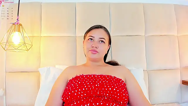 Snapshot of AnaisClark chatting on 31, 12, 2024 AnaisClark online show from 31, 12, 2024