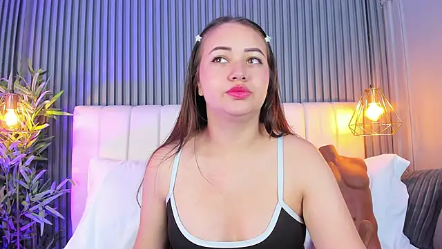 Snapshot of AnaisClark chatting on 10, 10, 2025 AnaisClark online show from 10, 10, 2025