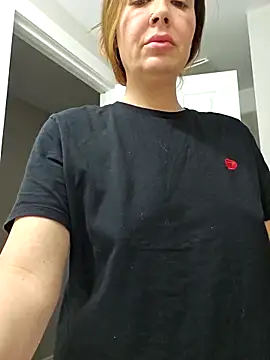 RebeccaXO  online show from 11, 3, 2025