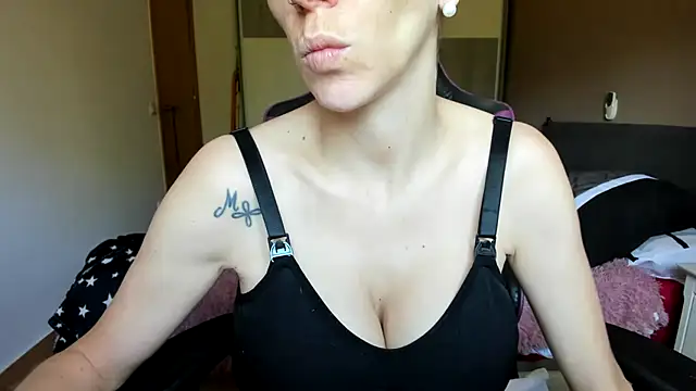 Snapshot of Vampirosa chatting on 13, 5, 2026 Vampirosa online show from 13, 5, 2026